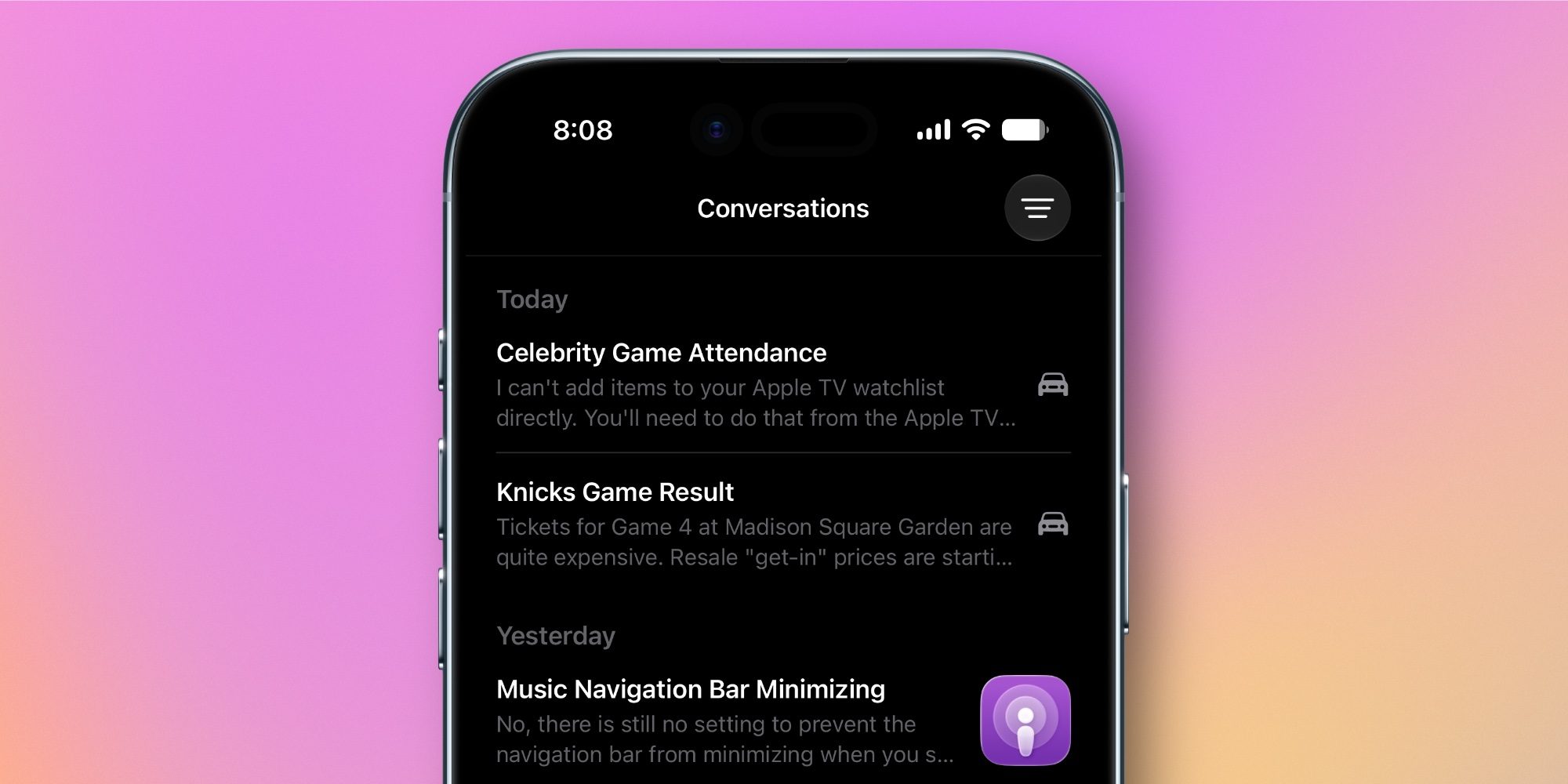 Ứng dụng Siri trên iPhone hiển thị danh sách hội thoại, có biểu tượng xe hơi ở các hội thoại thực hiện trên CarPlay