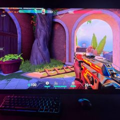 Valorant đang chạy trên màn hình gaming