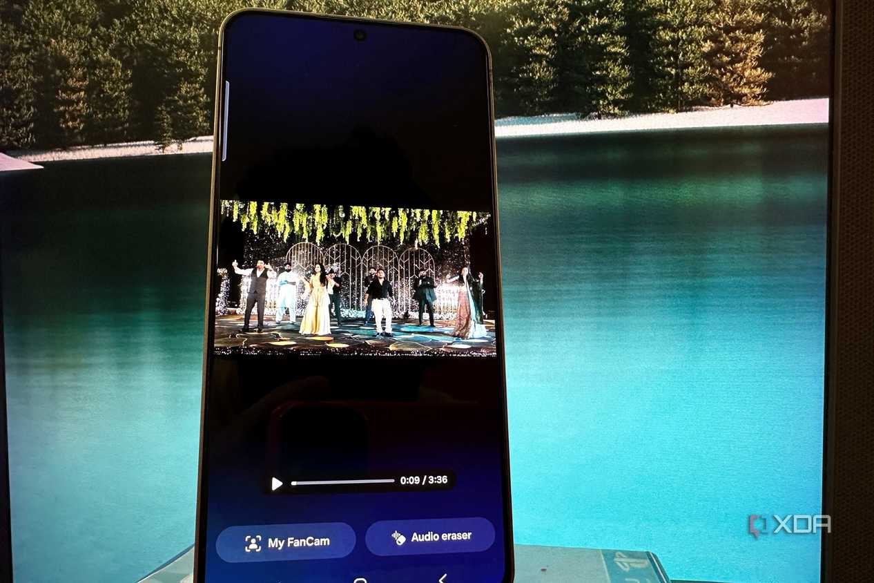 Video trong Gallery với nút My FanCam nằm cạnh Audio eraser ở thanh công cụ phía dưới