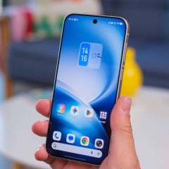 vivo X500 Pro cầm trên tay, mặt trước