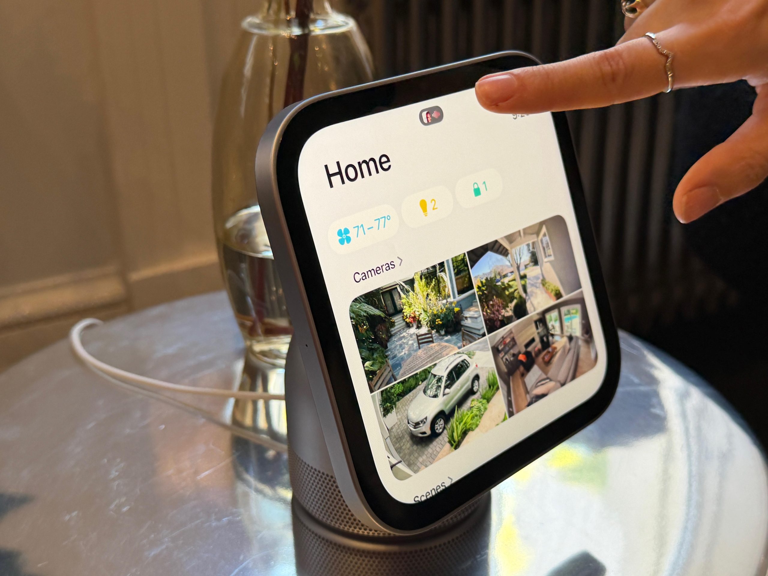Widget điều khiển nhà hiển thị camera trên HomeView